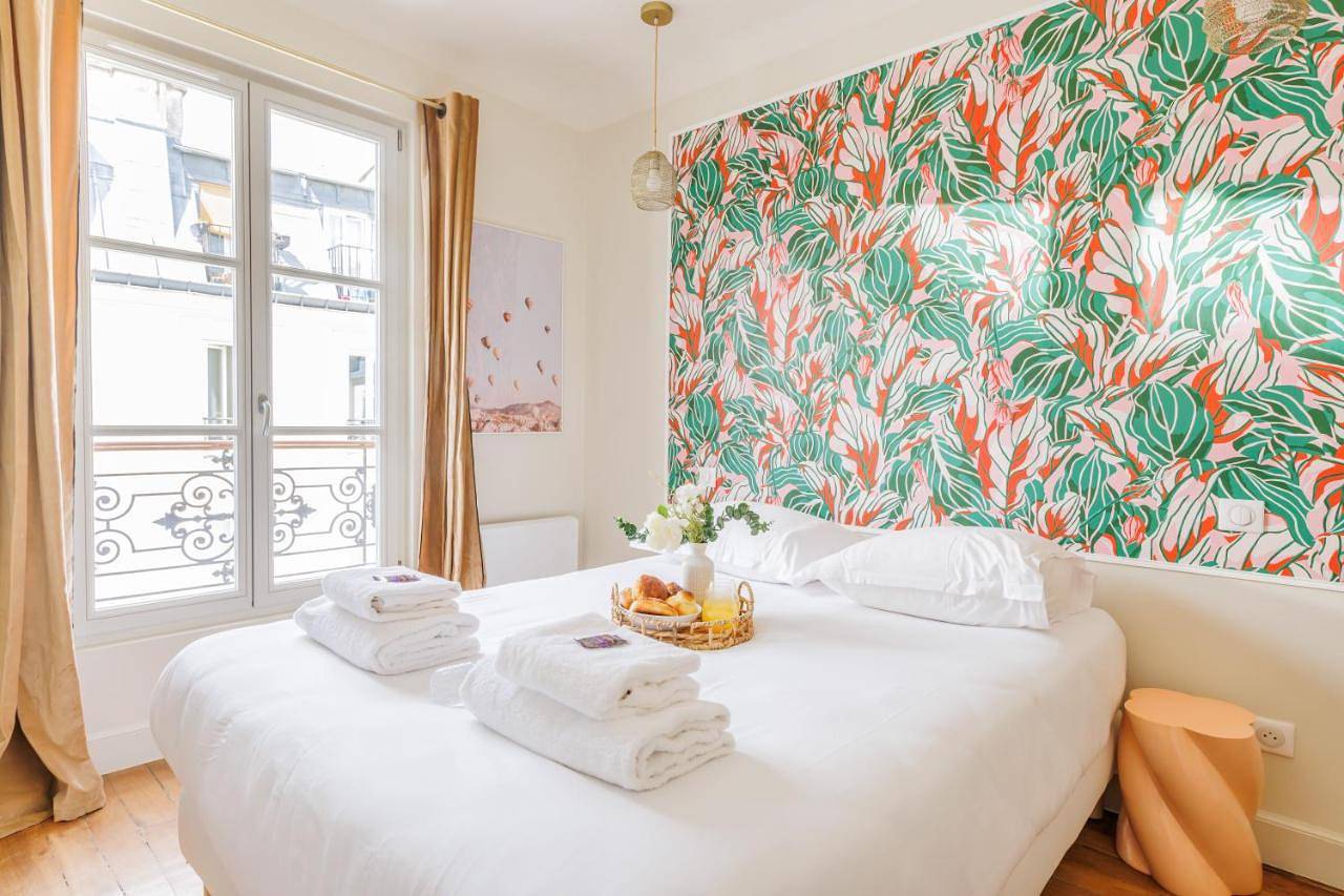 Appartement entier, Colourful oasis heart of Rive Gauche - Bon Marché in Paris, Île de France