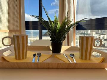 Gîte pour 2 personnes, avec balcon et vue dans Plage Trez-Hir