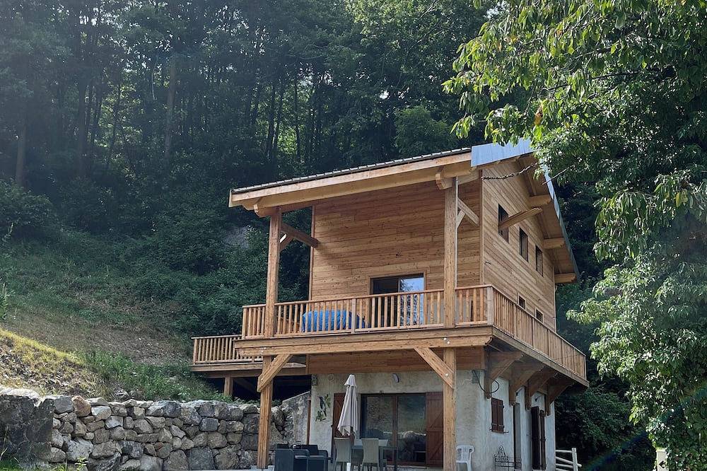 Rez de Chaussé de Chalet Avec Jardin, Calme et Proche du Village Pour 2 Adultes in Saint-Martin-Vésubie, Nizza und Umgebung