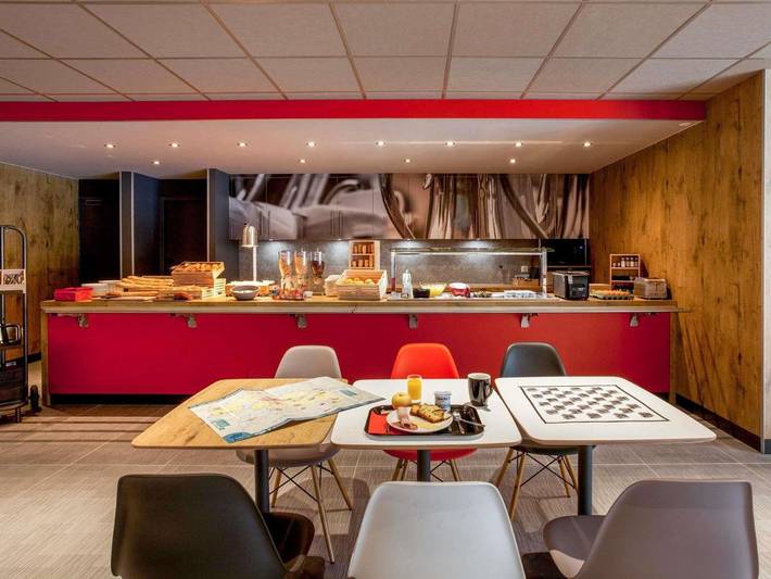 Hôtel pour 4 personnes, avec piscine et jardin