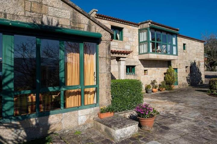 Casa rural para 6 personas, con Balcón y Terraza además de Jardín y Piscina en Pontevedra