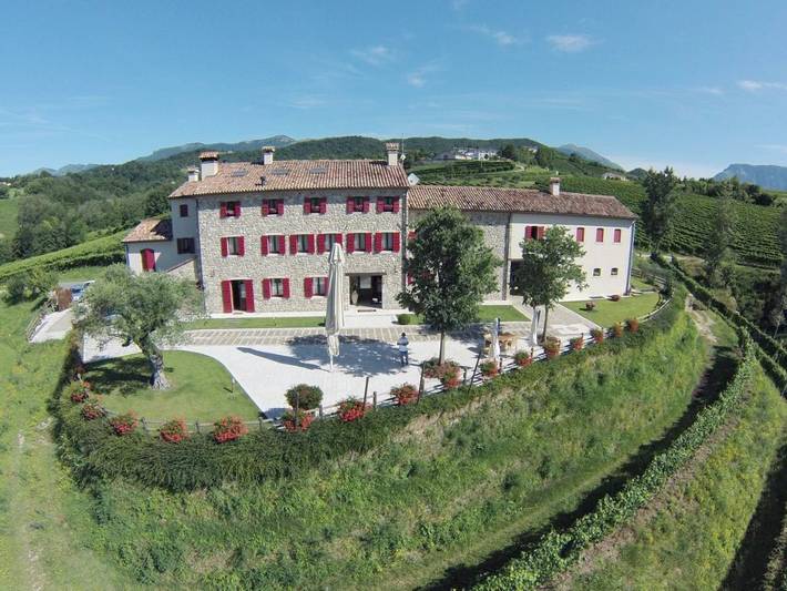 Casa vacanza per 2 persone, con panorama e terrazza nonché giardino a Vittorio Veneto