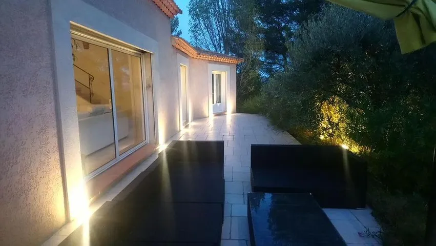 Chalet para 14 personas, con jardín además de jacuzzi y piscina - 1