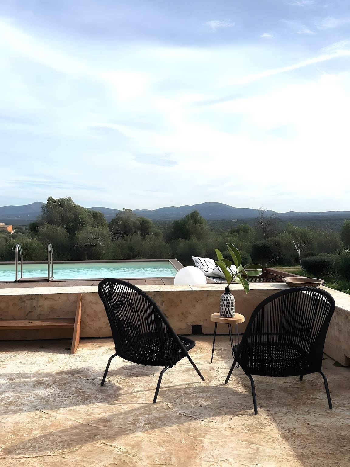 Privé Finca-Hideaway met Zwembad en Uitzicht op de Bergen in Santa Margalida, Noord-Mallorca