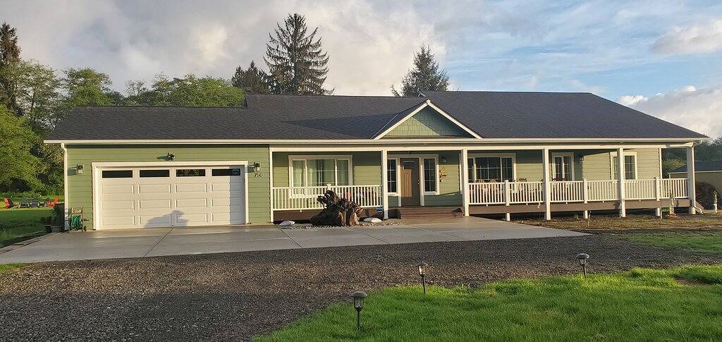 Gemütliches neues Haus auf 25000qm mit privatem Bach + Game Room in der Stadt in Forks, Clallam County