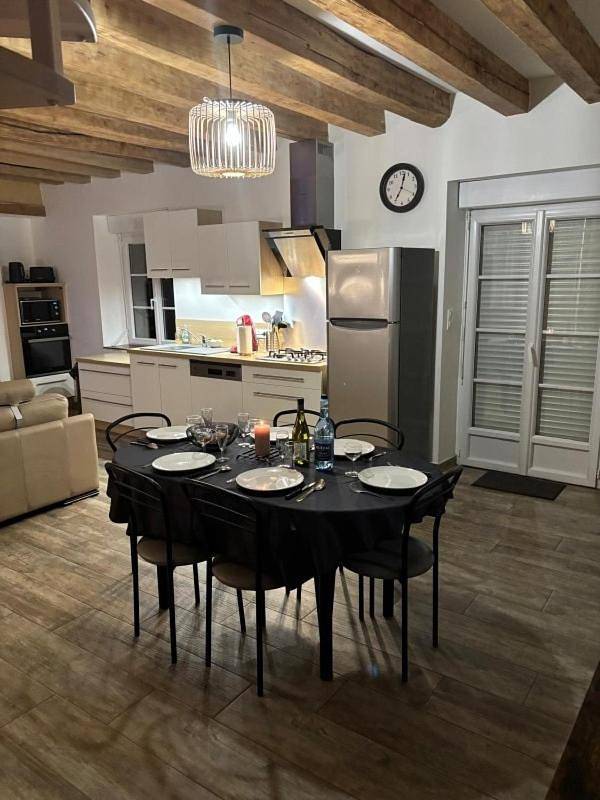 Location de vacances pour 6 personnes, avec jardin, animaux acceptés à Château-du-Loir - 2