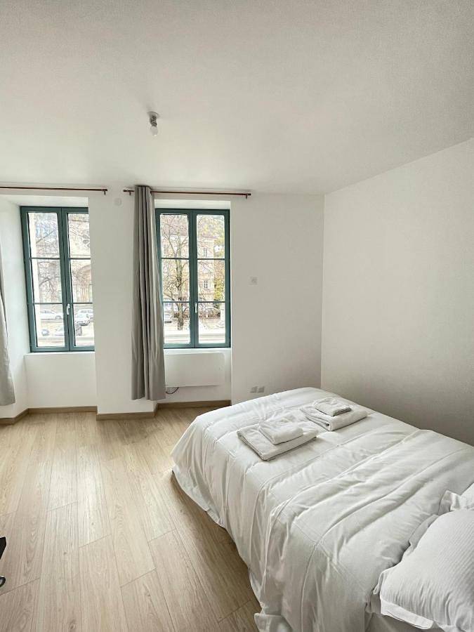 Gîte pour 5 personnes, avec vue dans Lac de Nantua - 3