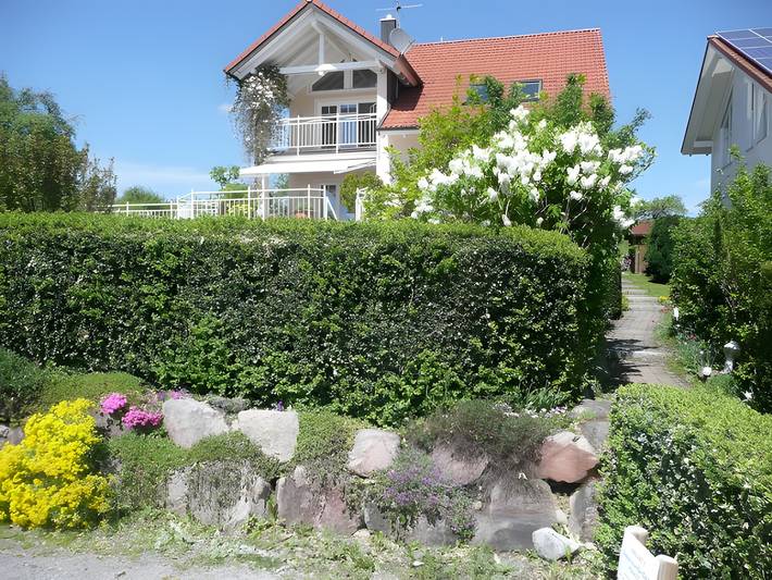 Ganze Wohnung, Ferienwohnung '1-Zimmer' mit privater Terrasse, Gemeinschaftsgarten und Wi-Fi in Unteruhldingen, Uhldingen-Mühlhofen