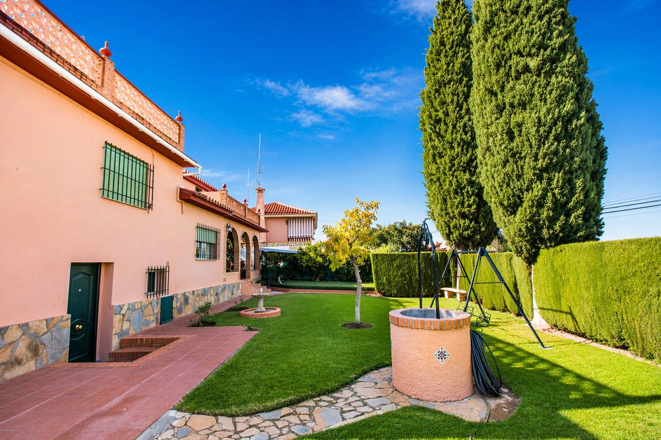 Cubo's Casa Los Mimbrales in Alhaurín de la Torre, Costa del Sol