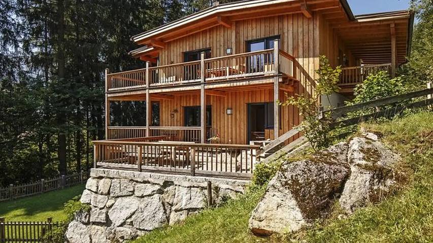 Ferienwohnung für 4 Personen, mit Sauna und Garten sowie Balkon in Neukirchen am Großvenediger