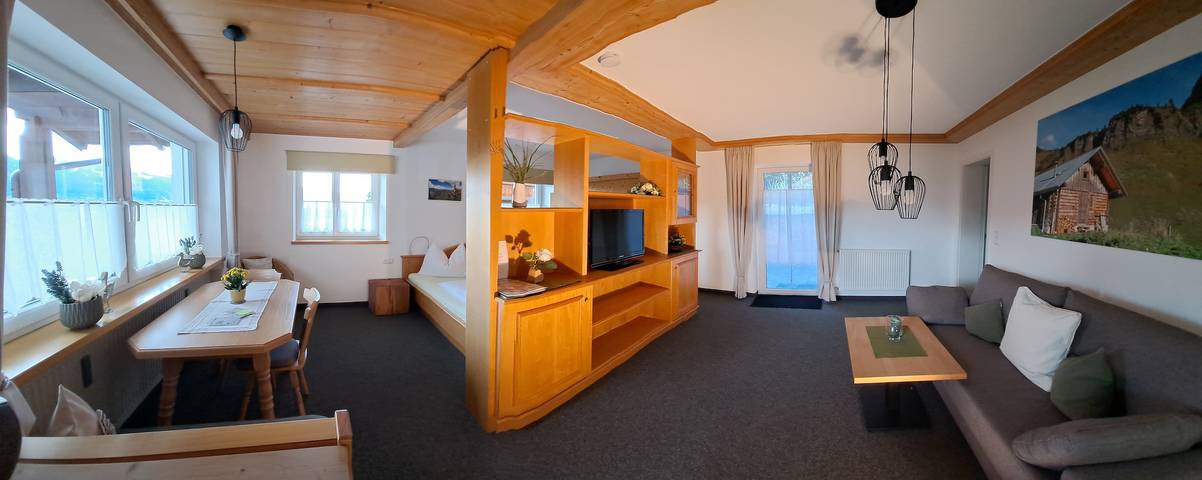 Ferienwohnung für 2 Personen, mit Terrasse und Garten sowie Ausblick in Oberstdorf - 2
