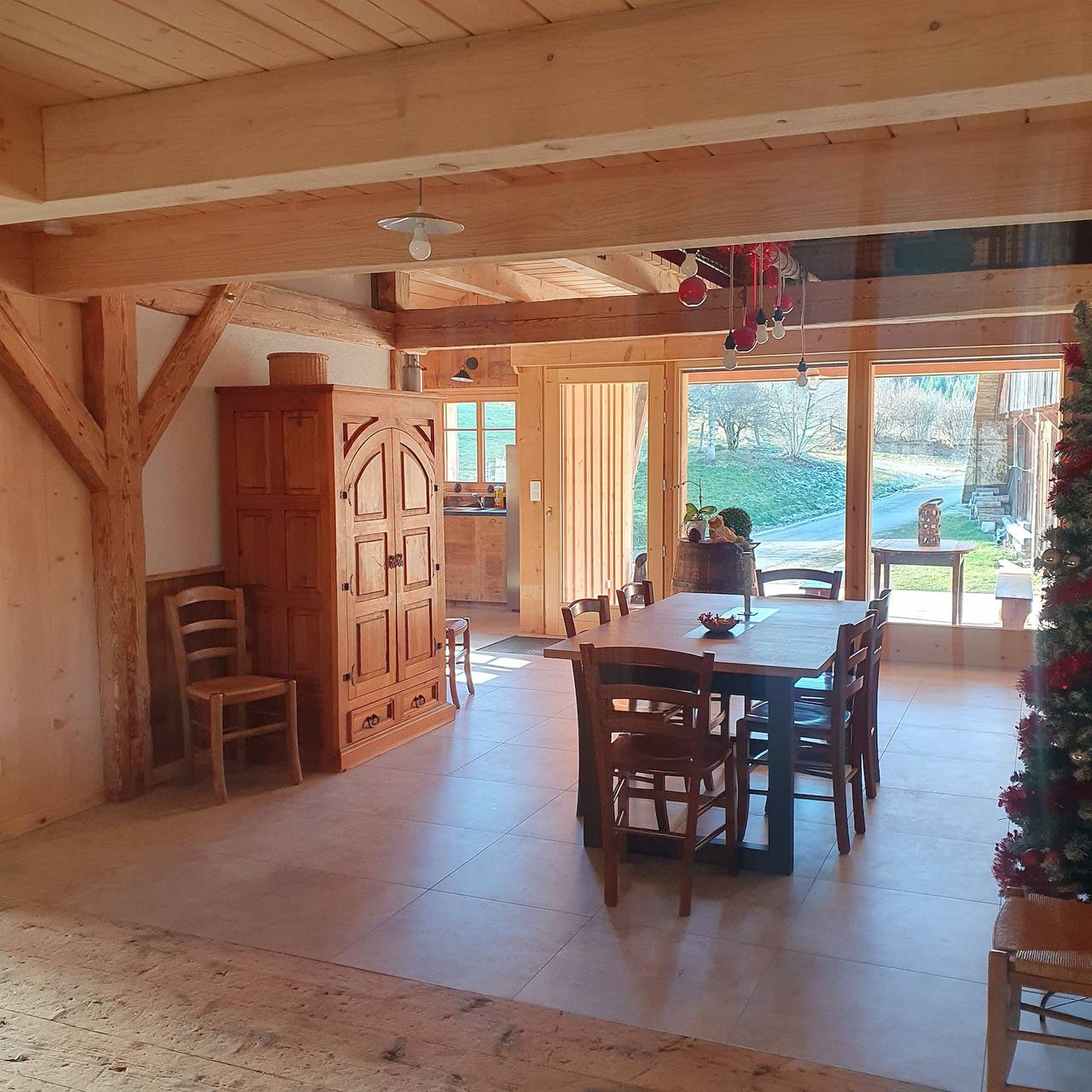 Ferienhaus 'La Petite Grange' mit Bergblick, privater Terrasse und Wlan in Val de Morteau, Französischer Jura