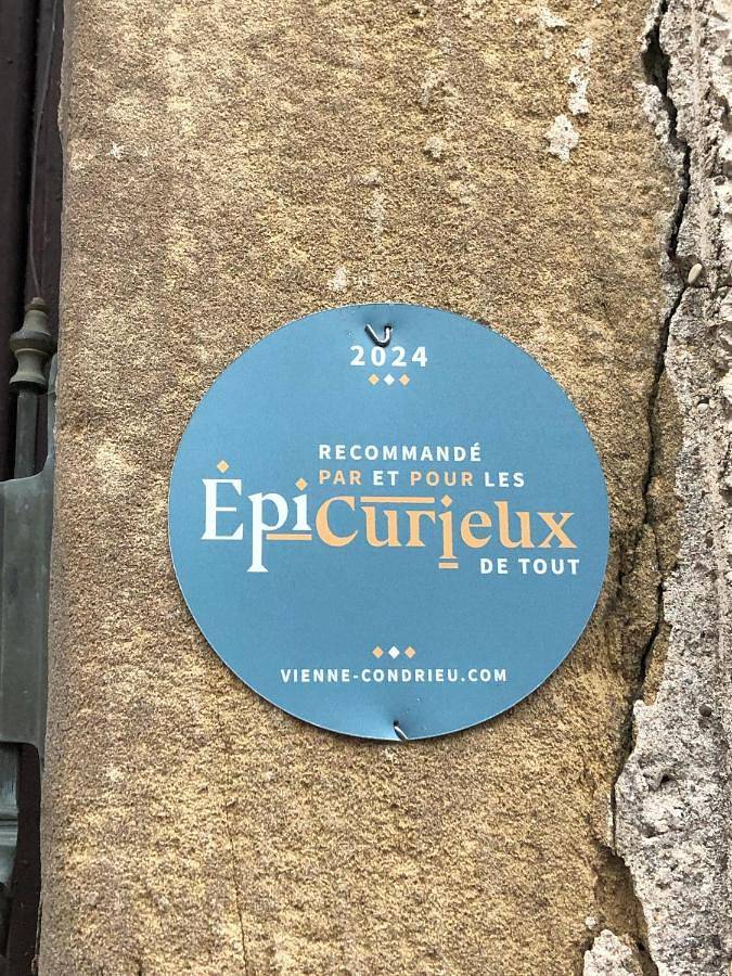 Gîte pour 4 personnes, avec piscine et jardin à Chonas-l'Amballan - 4