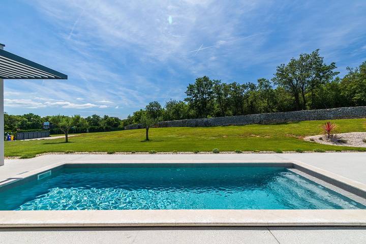 Location de vacances pour 6 personnes, avec jardin et piscine à Bale (Croatie) - 2