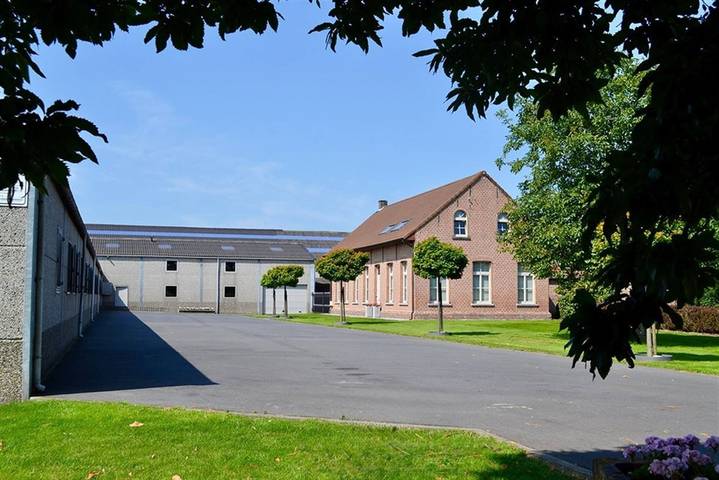 Guestroom in our horsefarm in East Flanders