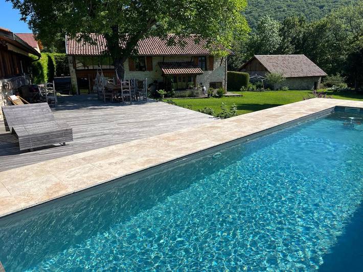 Chambre d’hôte pour 2 personnes, avec Terrasse et Jardin ainsi que Piscine et Vue
