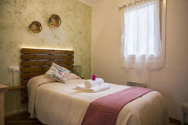Maison Lizarrosta à Nacedero del Urederra in Baquedano, Chaîne Cantabrique