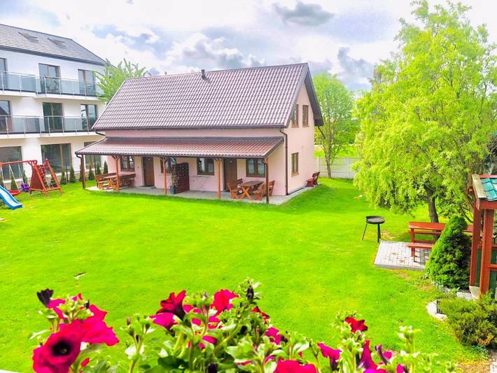 Ferienhaus für 8 Personen, mit Ausblick und Garten