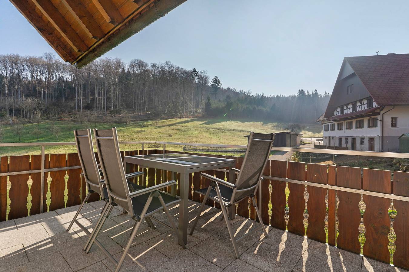 Ganze Wohnung, Ferienwohnung 'A, 4 Sterne' mit Bergblick, privater Terrasse und Wi-Fi in Kappelrodeck, Mittlerer Schwarzwald
