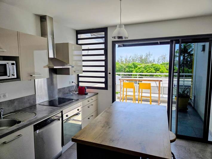 Gîte pour 2 personnes, avec terrasse et vue dans Plage de Saint-Leu