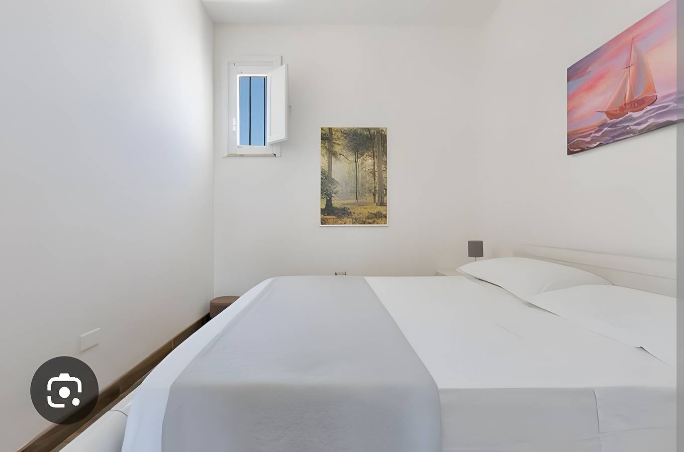Casa Vacanze 'Azzurra' with Sea View, Wi-Fi and Air Conditioning in Torre Dell'orso, Lecce Province