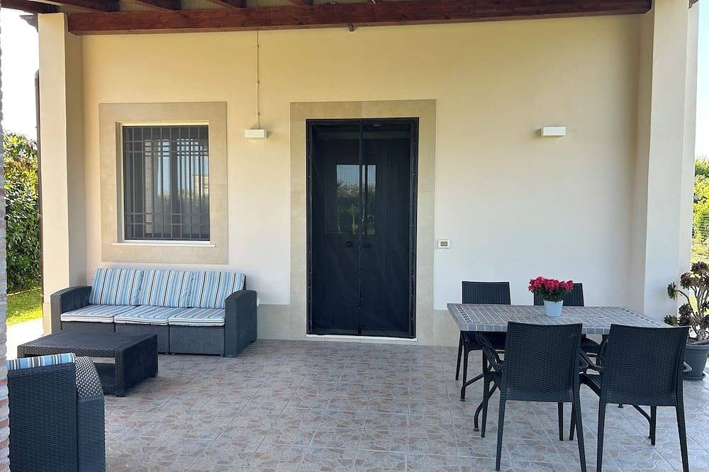 Chalet con piscina a pocos pasos del mar de Avola y Lido di Noto. in Cicirata, Provincia de Siracusa