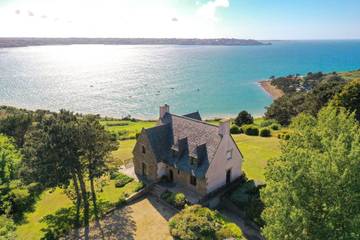 Gîte pour 8 personnes, avec jardin et vue sur l’océan, adapté aux familles à Port l'Épine