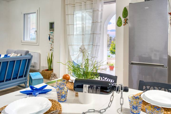 Graziosa casa con piccola piscina e vista mare in Leuca, Castrignano del Capo