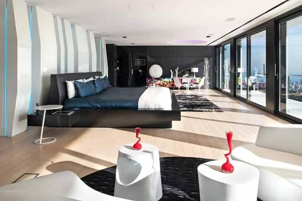 Ibiza-Stil in Barcelona in Badalona, Costa del Maresme