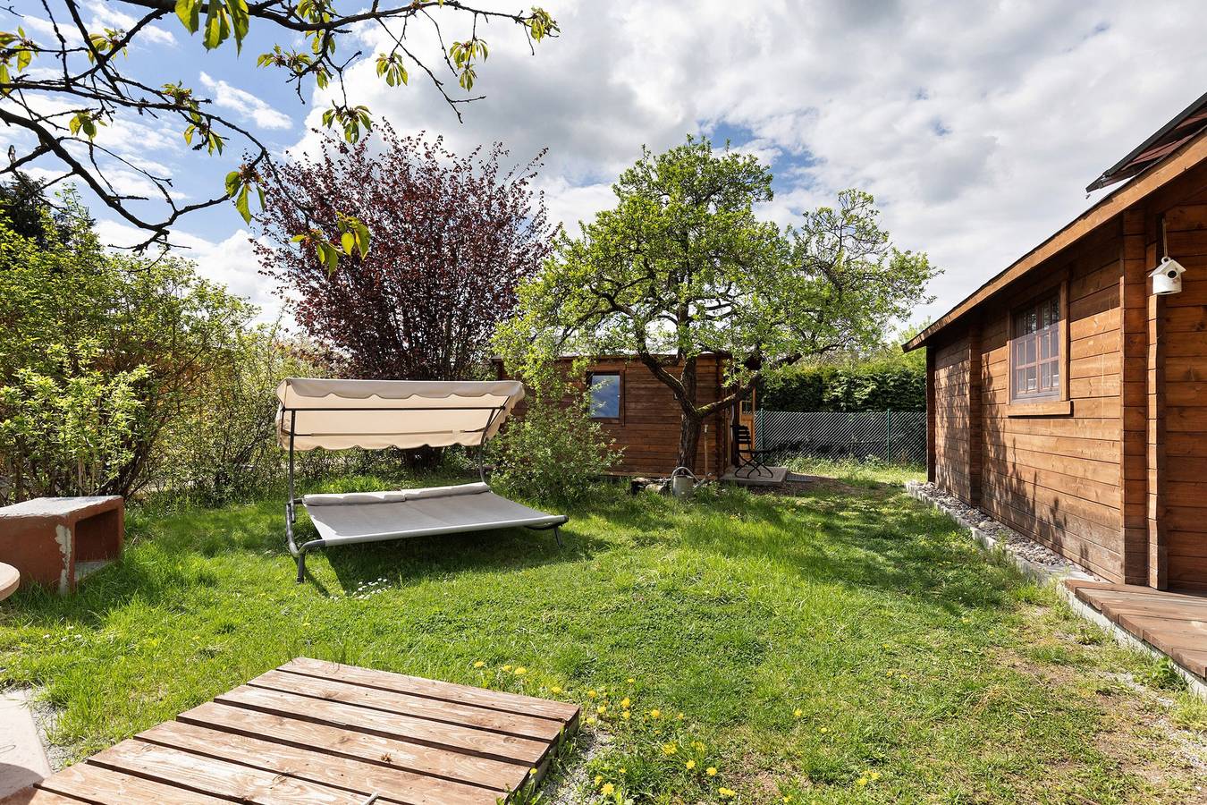 Casa de vacaciones 'Blockhütte' con terraza privada y jardín privado in Fürstenwalde, Región de Oder - Spree