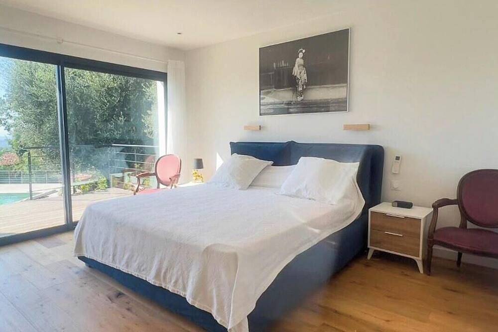 Villa avec vue panoramique sur la Côte d'Azur in La Gaude, Côte méditerranéenne (France)