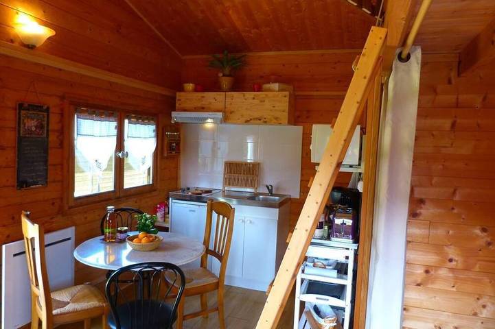 Chalet pour 2 personnes, avec terrasse et jardin