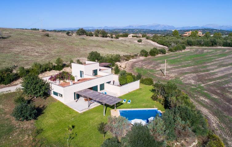 Finca für 8 Personen, mit Terrasse in Petra (Mallorca)