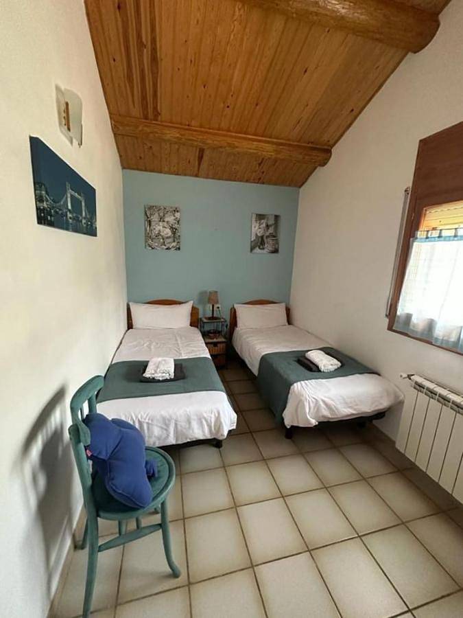 Location de vacances pour 5 personnes, avec jardin et vue à Sopeira - 2