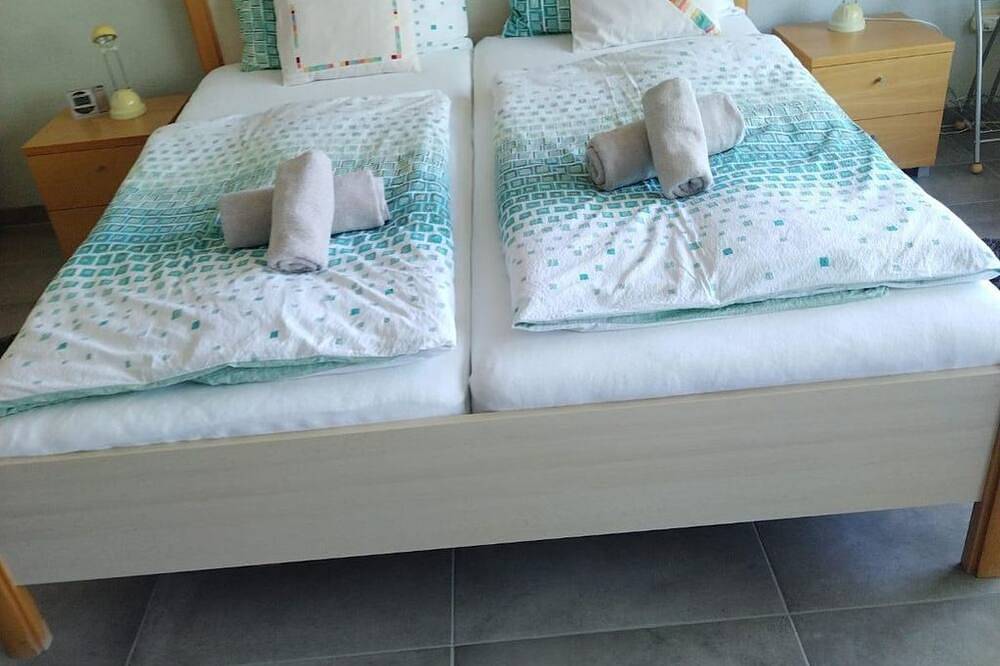 Ganze Wohnung, App. 3.8 - Appartement/Fewo, Bad, Wc, Wohn-/Schlafraum in Bad Bergzabern, Südliche Weinstraße