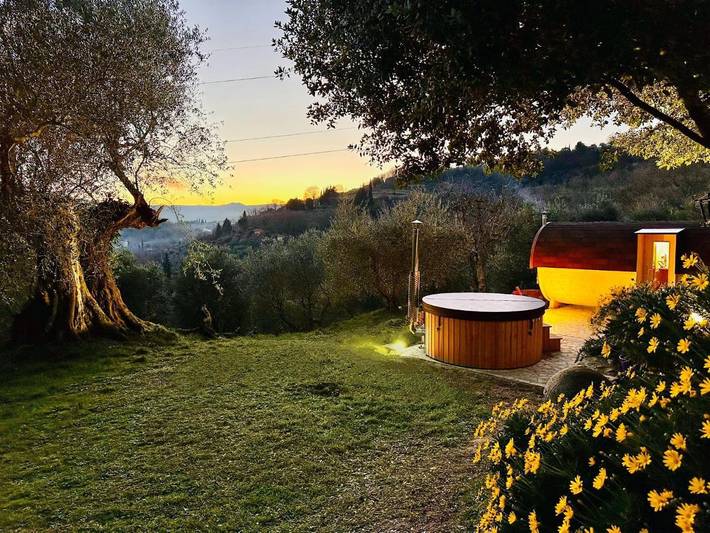 Casa vacanza per 2 persone, con Idromassaggio e Terrazza nonché Giardino e Sauna a Chiusi