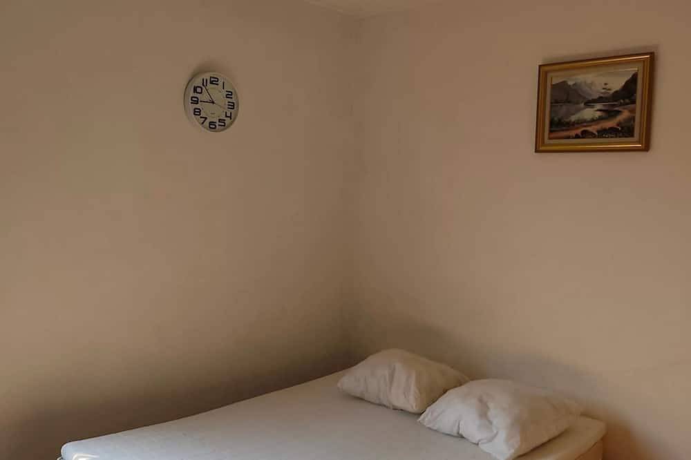 Appartement entier, Homerez - Studio cosy à Rennes les Bains in Rennes-les-Bains, Parc naturel régional Corbières-Fenouillèdes