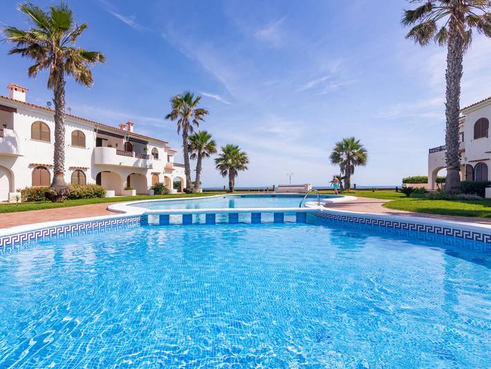 Ferienwohnung für 4 Personen, mit Terrasse und Garten sowie Kinderpool in Dénia