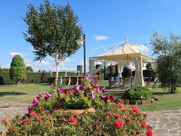 Location de vacances pour 10 personnes, avec piscine et jardin à Montecarlo (Toscane) - 4