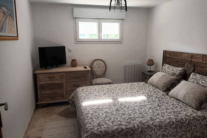 Gîte pour 4 personnes, avec jacuzzi et jardin, animaux acceptés à Brignoles - 2