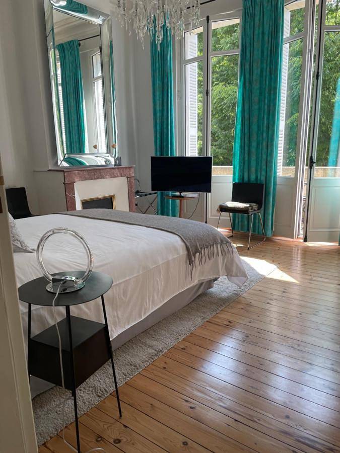 Maison d’hôte pour 2 personnes, avec vue sur le lac ainsi que vue et jardin à Bordeaux - 3
