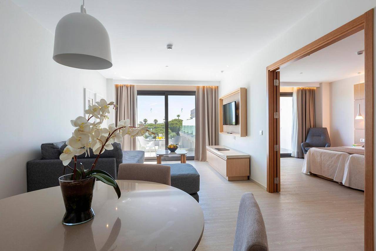 Hipotels Barrosa Park in Novo Sancti Petri, Chiclana de la Frontera