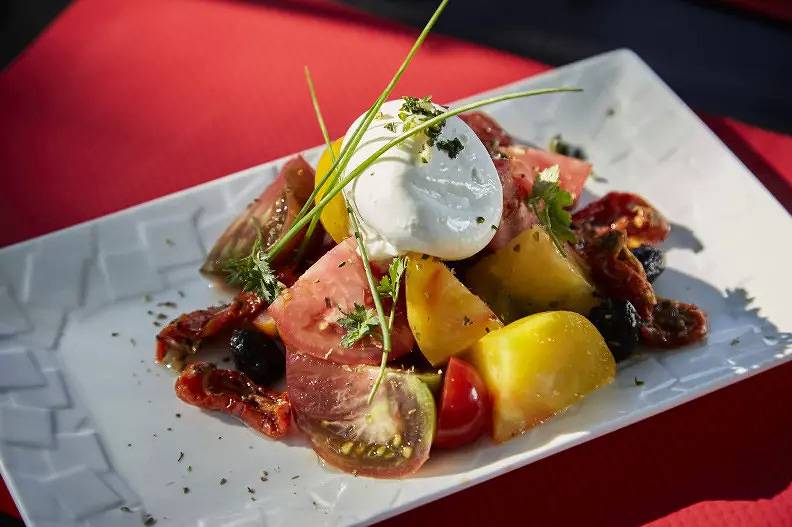 Mobile home | Premium | 2 bdr. | 4 pers. | Covered Decking | A/C | Tv in Gréoux-les-Bains, Verdon Regional Natural Park