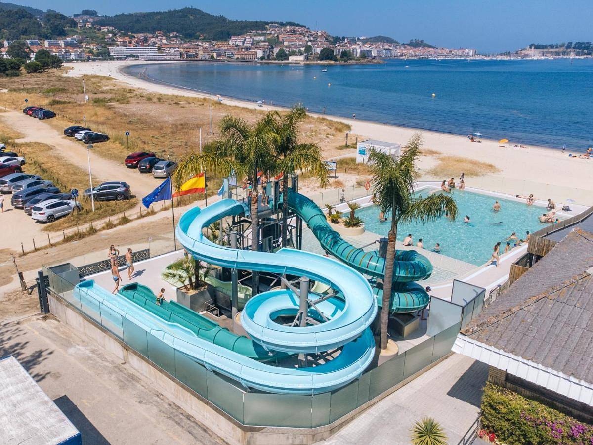Camping Bayona Playa in Playa Ladeira, Baiona