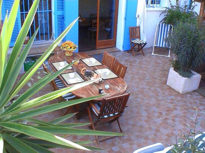 Gîte pour 2 personnes, avec jacuzzi ainsi que terrasse et sauna, adapté aux familles à Solliès-Pont - 2