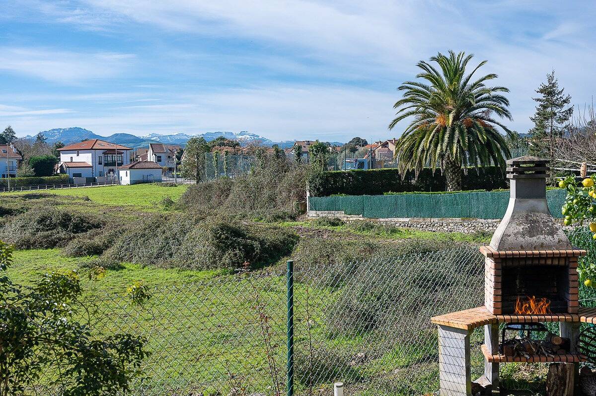 Seaside Retreat by Fidalsa in Argoños, Costa de Cantabria