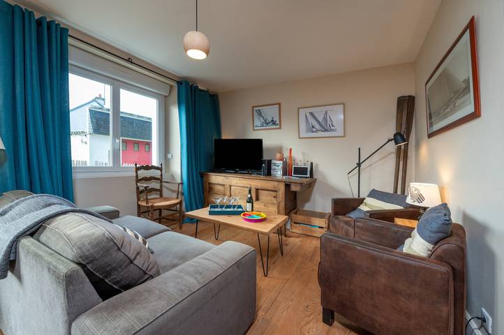 Ty Eole Spacious Family House for 10 with Private Terrace, Garden & Parking in Quiberon in Quiberon, Côte des Mégalithes