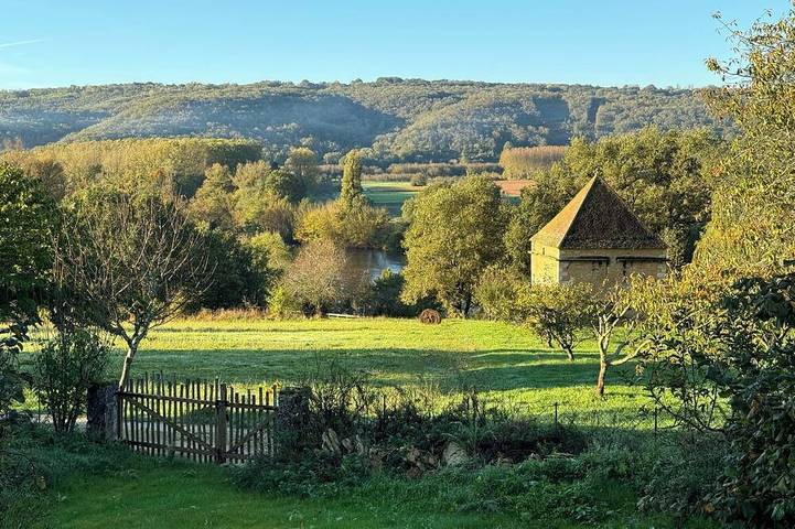 Gîte pour 4 personnes, avec Jardin à Bézenac