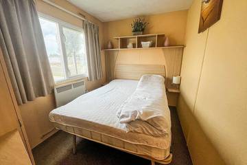 Static Caravan for 8 People in Heacham, Norfolk, Photo 1