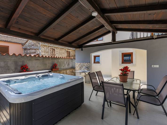 Location de vacances pour 4 personnes, avec jardin et balcon à Svetvinčenat - 3